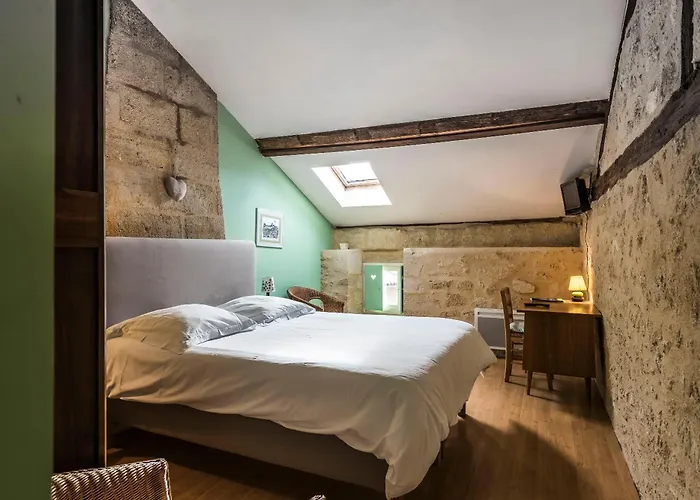 Bed and Breakfast Chateau Croix Beausejour 